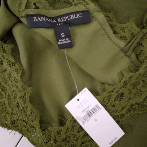 NWT Y2K Banana Republic Lace Hunter Green Camisole V-Neck Top Size S - Picture 4 of 5
